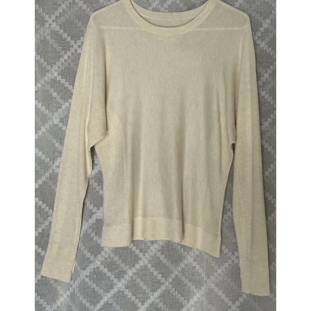 Lululemon Cream Off White Cashmere Blend Pullover Sweater Crew Neck Size Medium